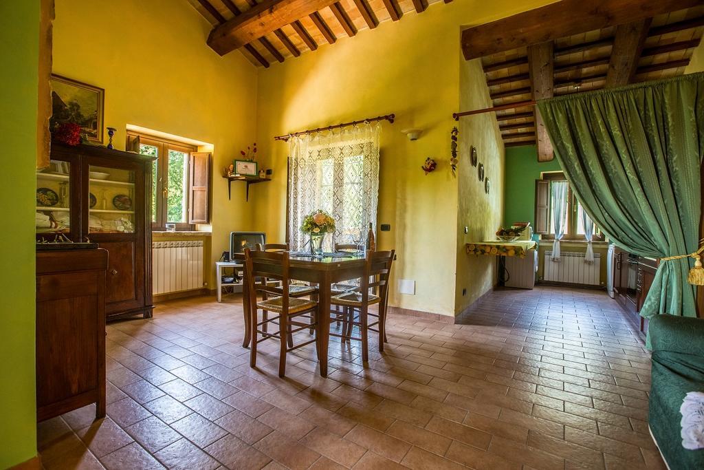 Il Casale Di Aurora Country House Colmurano Екстериор снимка